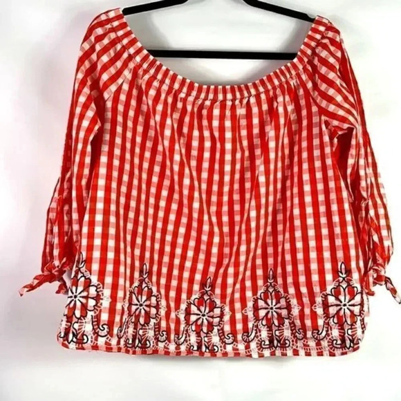 Crown and Ivy off shoulder PXL embroidered top - Picture 4 of 6